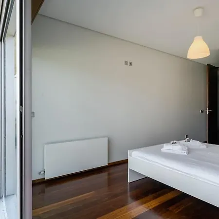 Luxury In City Center Apartment